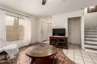 Photo #6: 6811552 Listing 