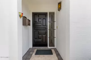 Photo #2: 6811706 Listing