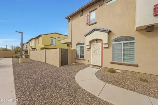 Photo #2: 6811785 Listing