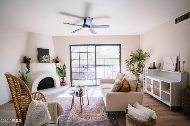 MLS: 6811834 Condo For Sale