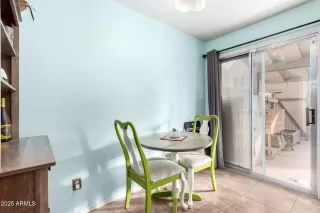 Photo #3: 6811863 Listing