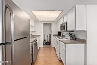 Photo #4: 6812433 Listing