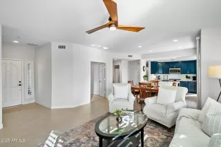 Photo #2: 6812524 Listing