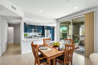 Photo #5: 6812524 Listing