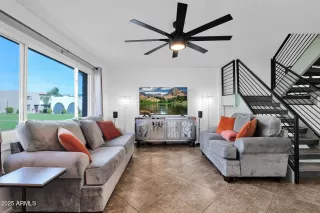 Photo #4: 6812769 Listing