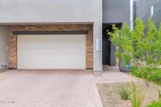 Photo #1: 6812859 Listing