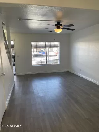 Photo #2: 6812971 Listing