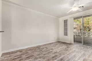 Photo #3: 6813109 Listing 