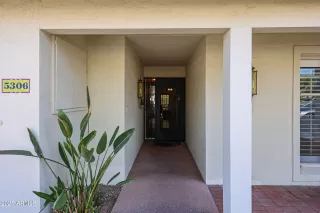 Photo #2: 6813162 Listing