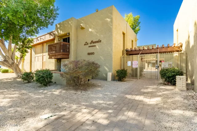 MLS: 6813176 Condo For Sale