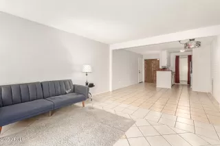 Photo #4: 6813176 Listing 