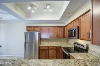 Photo #6: 6813178 Listing