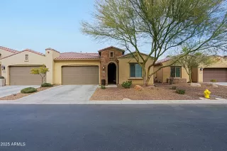 Photo #1: 6813321 Listing 