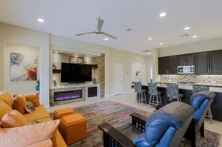 Photo #5: 6813321 Listing 