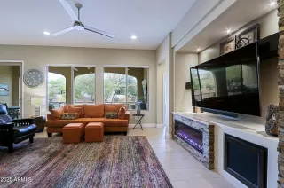 Photo #6: 6813321 Listing 