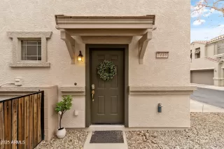 Photo #1: 6813330 Listing 