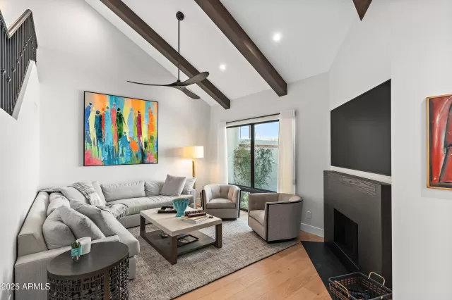 MLS: 6813407 Condo For Sale