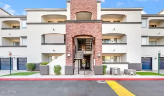 Photo #2: 6813458 Listing