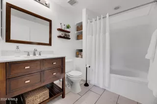 Photo #6: 6813458 Listing