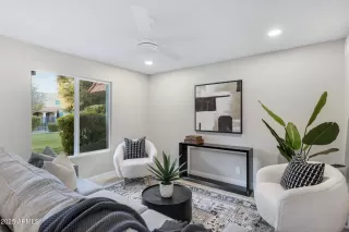 Photo #2: 6813468 Listing 