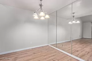 Photo #6: 6813513 Listing