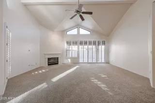 Photo #6: 6813524 Listing