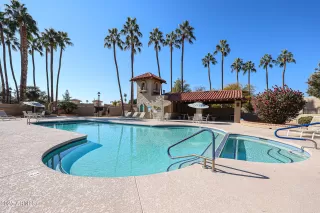 Photo #2: 6813528 Listing 