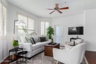 Photo #4: 6813626 Listing 