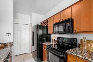 Photo #6: 6813626 Listing 