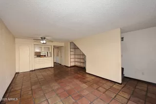 Photo #2: 6813817 Listing 