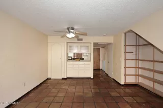 Photo #6: 6813817 Listing 