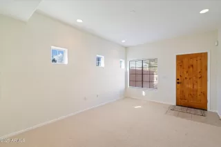 Photo #1: 6813819 Listing 