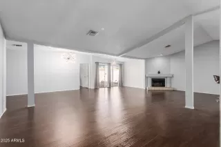 Photo #5: 6813830 Listing 