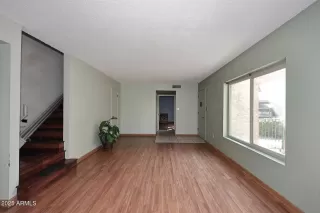 Photo #2: 6813889 Listing 