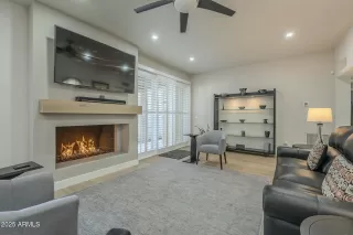 Photo #6: 6813925 Listing 