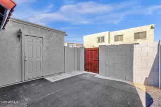 Photo #3: 6813931 Listing