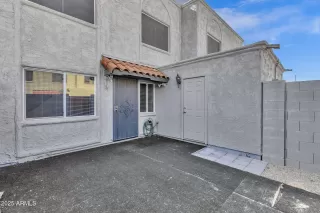 Photo #4: 6813931 Listing