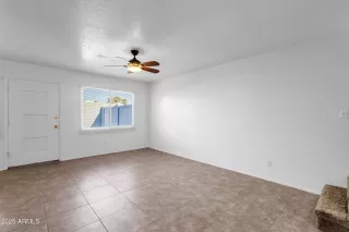 Photo #6: 6813931 Listing