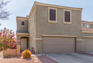 Photo #5: 6813981 Listing