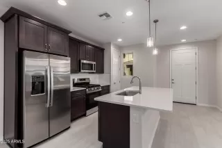 Photo #1: 6814811 Listing