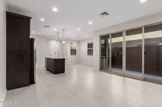 Photo #3: 6814811 Listing