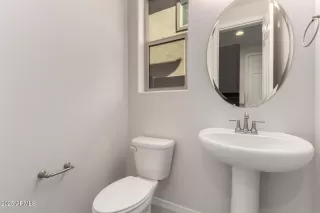 Photo #6: 6814811 Listing