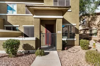 Photo #3: 6815091 Listing