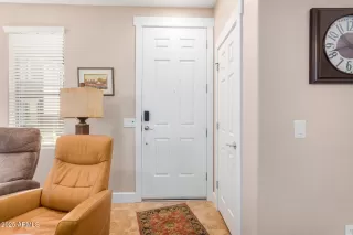 Photo #6: 6815091 Listing