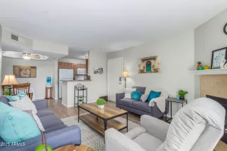 Photo #2: 6815107 Listing