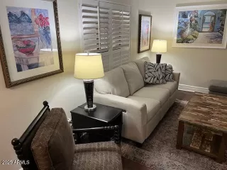 Photo #5: 6815404 Listing