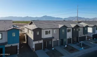 Photo #1: 6815411 Listing 