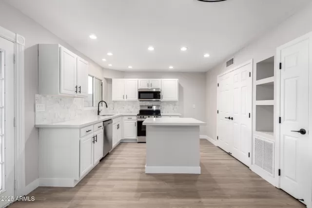 MLS: 6815422 Condo For Sale