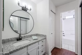 Photo #3: 6815477 Listing