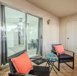 Photo #5: 6815477 Listing